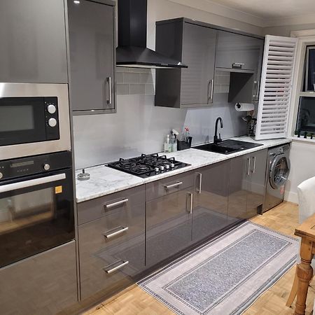 Parkview Apartment อีสต์บอร์น ภายนอก รูปภาพ